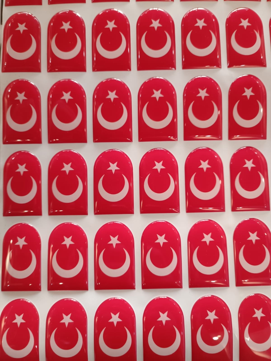 Şarj&ouml;r Altı Kırmızı T&uuml;rk Bayrağı Sticker